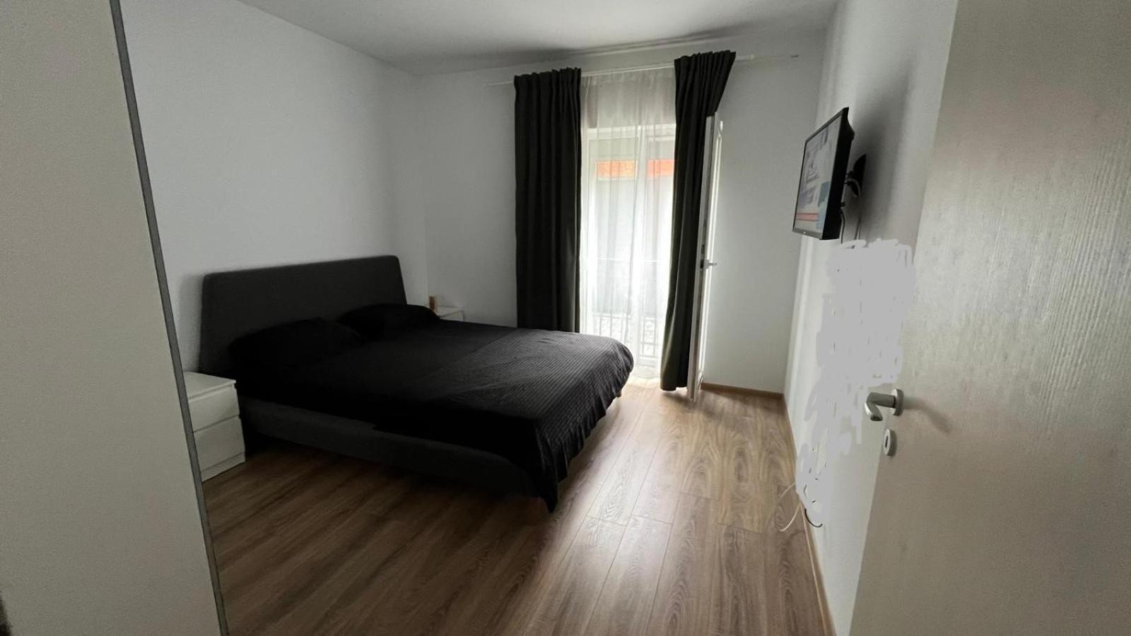 Mlr Apartment ทิมิชัวรา ภายนอก รูปภาพ